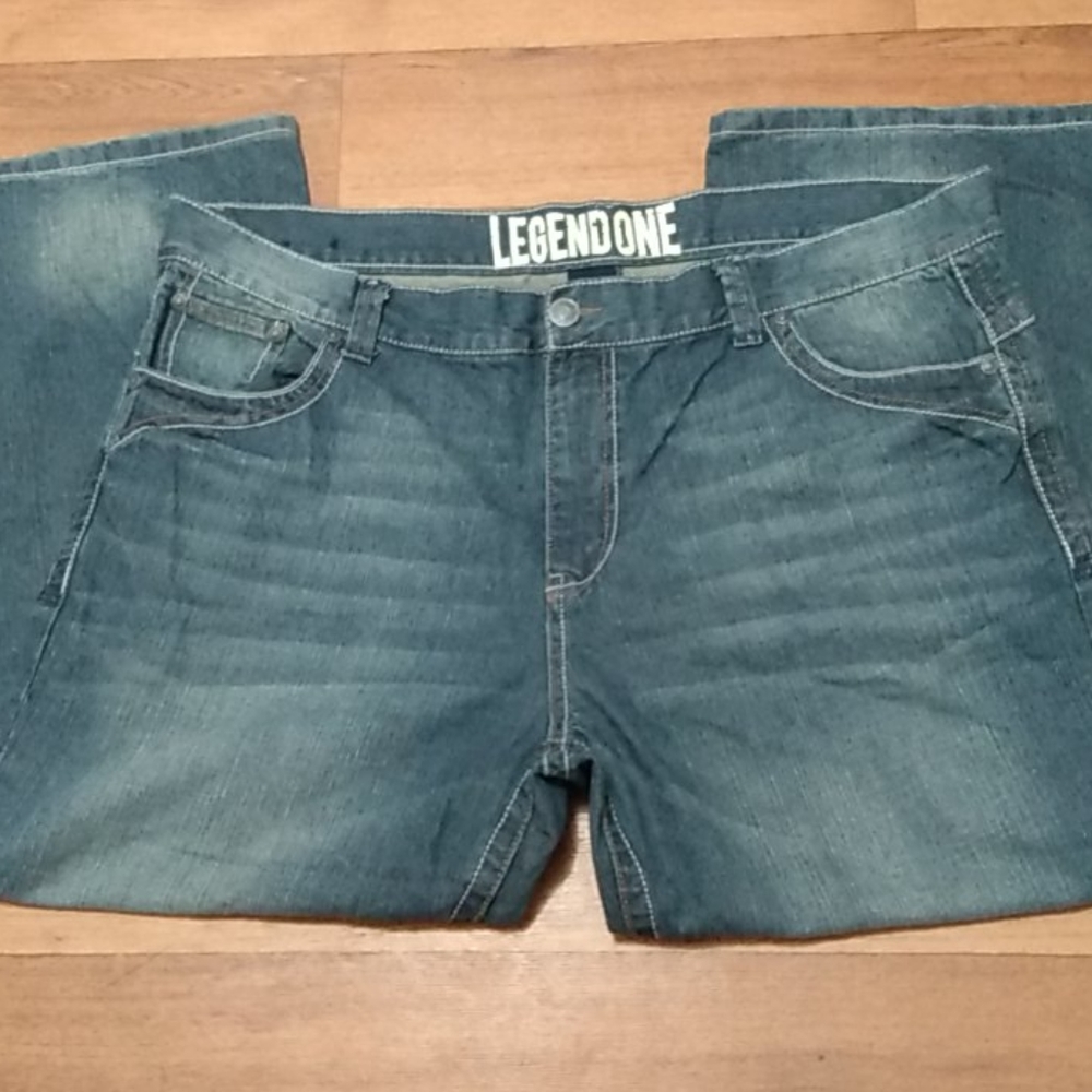NWOT mens"LegendOne" designer denim jeans